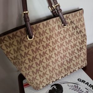 Michael Kors purse